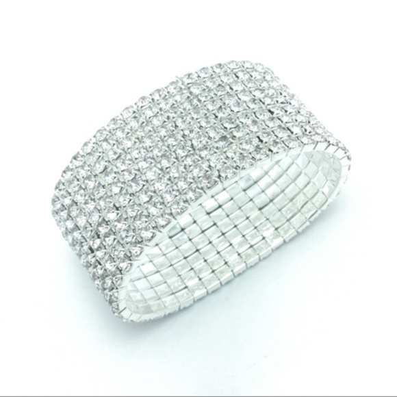 9 Row Rhinestone Stretch Bracelet - Picture 4 of 5